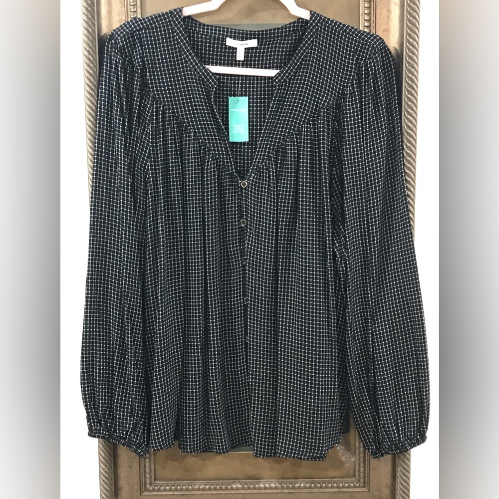 Women’s Black and White Button-Front Peasant Blouse